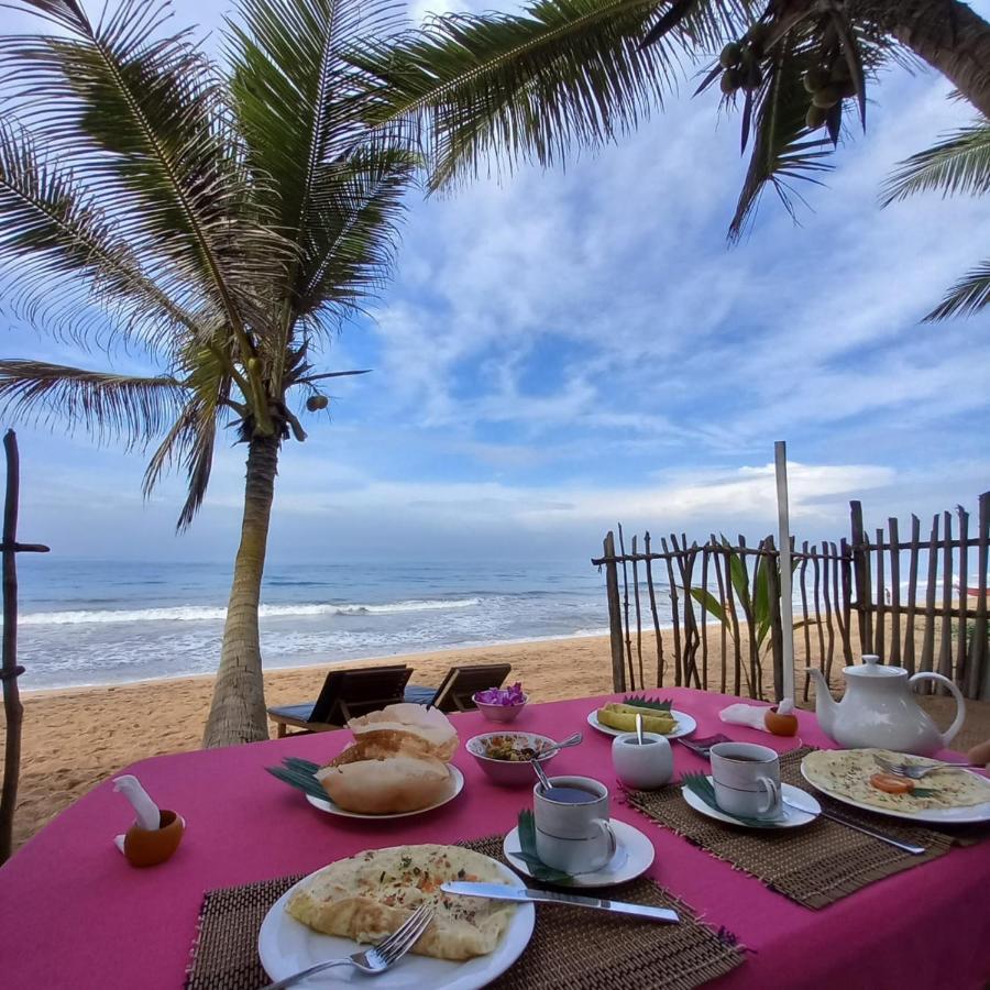 Arcade Beach Hotel Bentota Extérieur photo