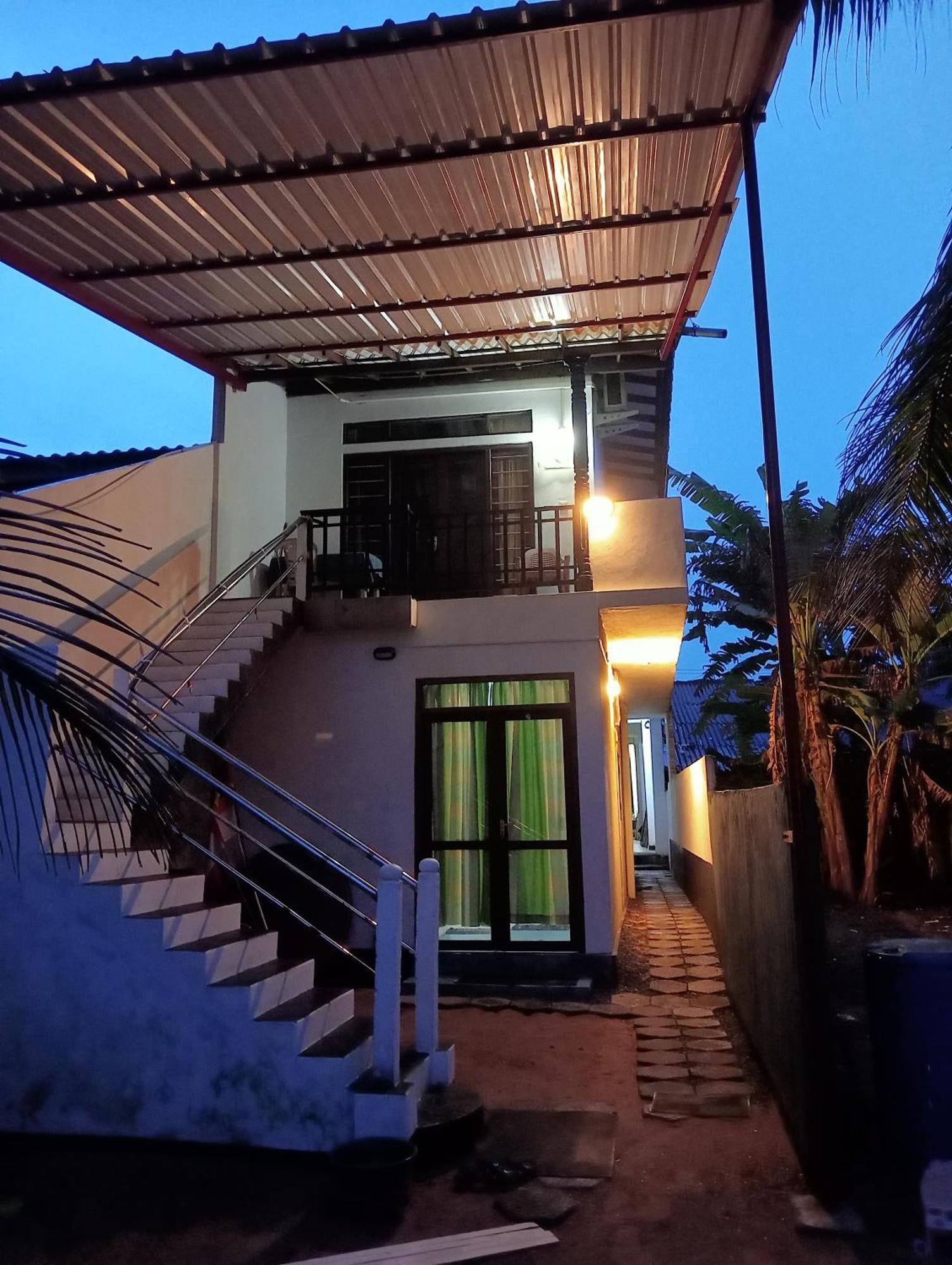Arcade Beach Hotel Bentota Extérieur photo