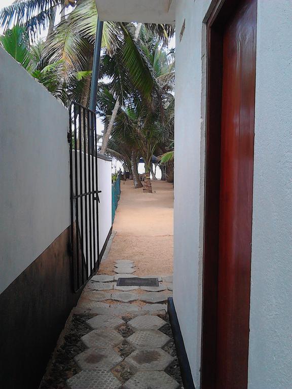 Arcade Beach Hotel Bentota Extérieur photo